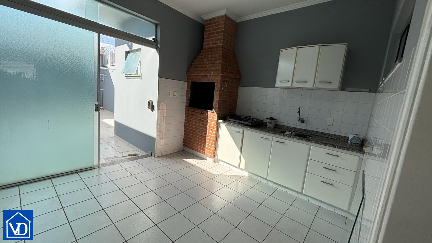 Casa à venda com 3 quartos, 170m² - Foto 13