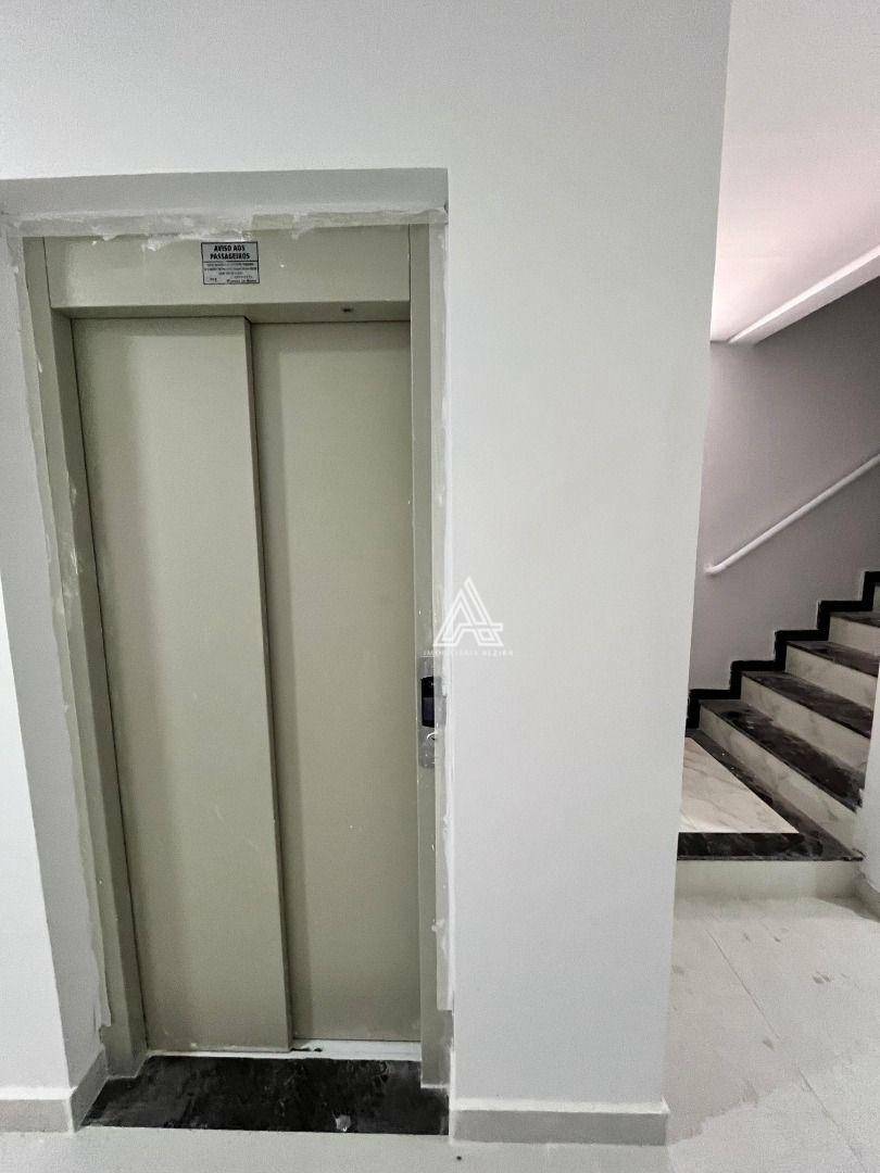 Cobertura à venda com 2 quartos, 117m² - Foto 9