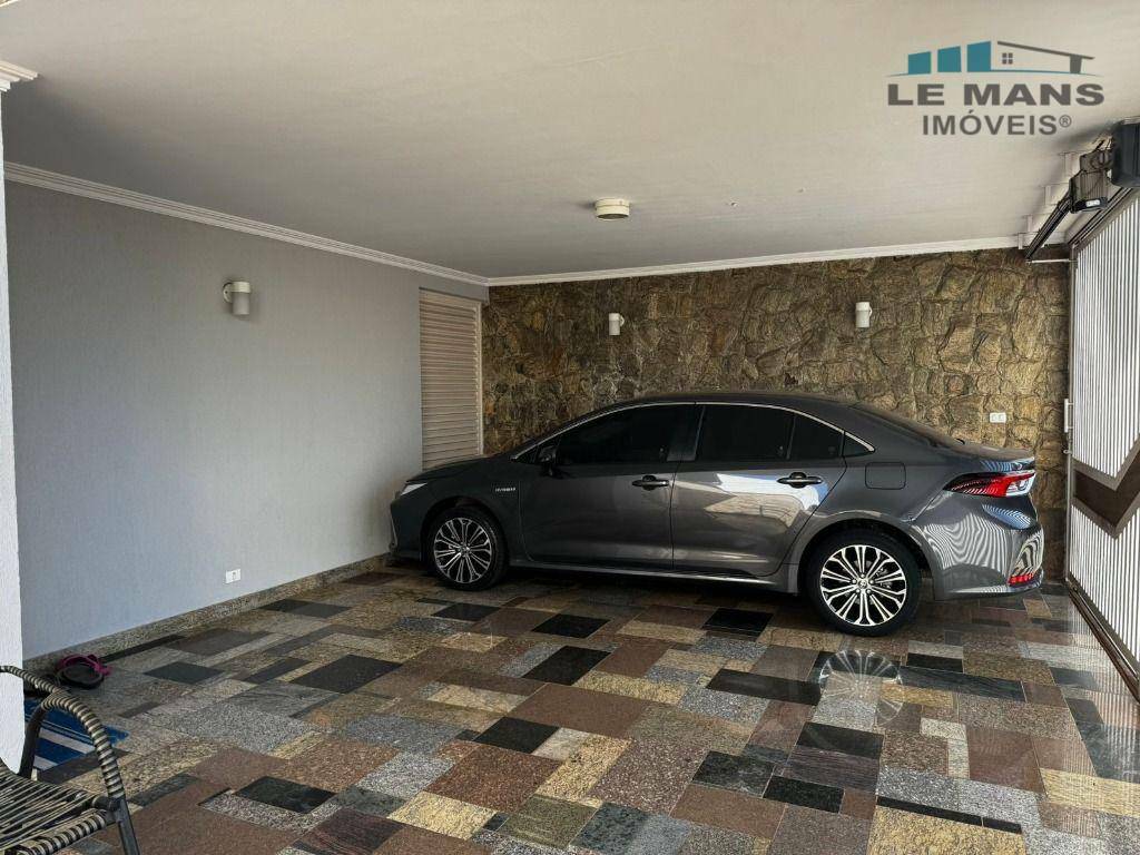 Casa à venda com 3 quartos, 230m² - Foto 4