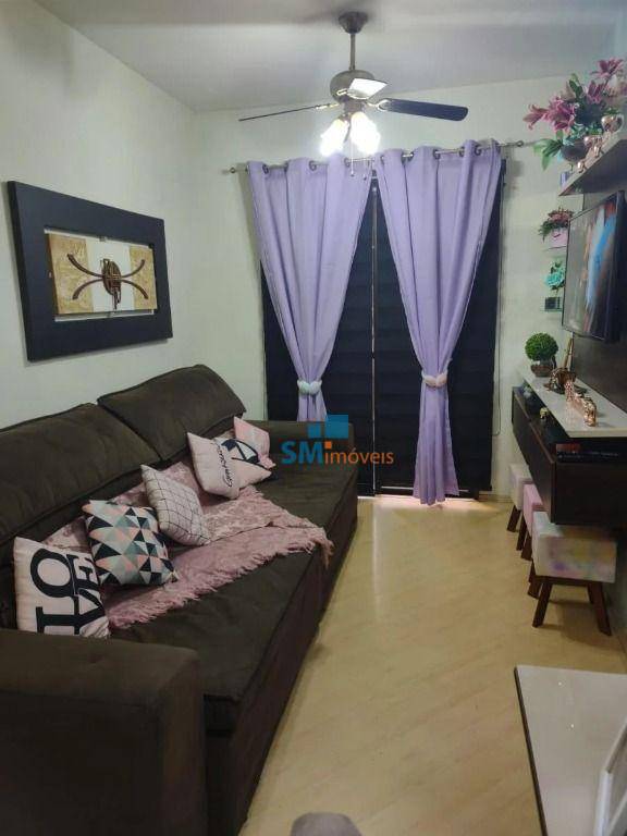 Apartamento à venda com 3 quartos, 70m² - Foto 2