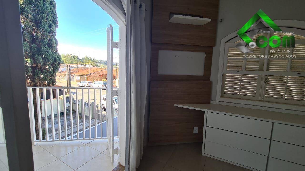 Casa à venda com 3 quartos, 156m² - Foto 8