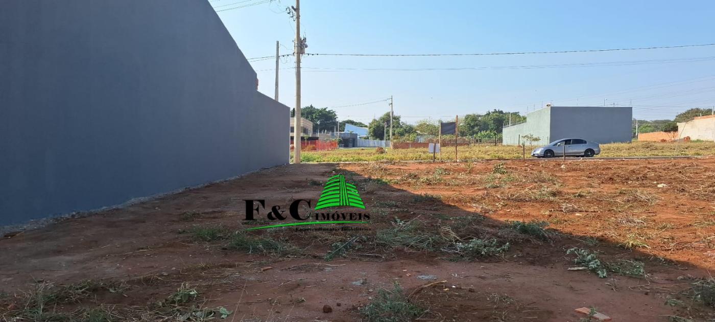 Terreno à venda, 250m² - Foto 1