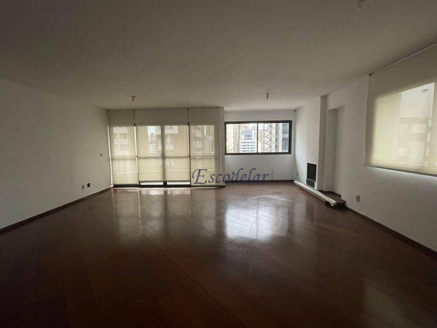 Apartamento à venda com 4 quartos, 200m² - Foto 6