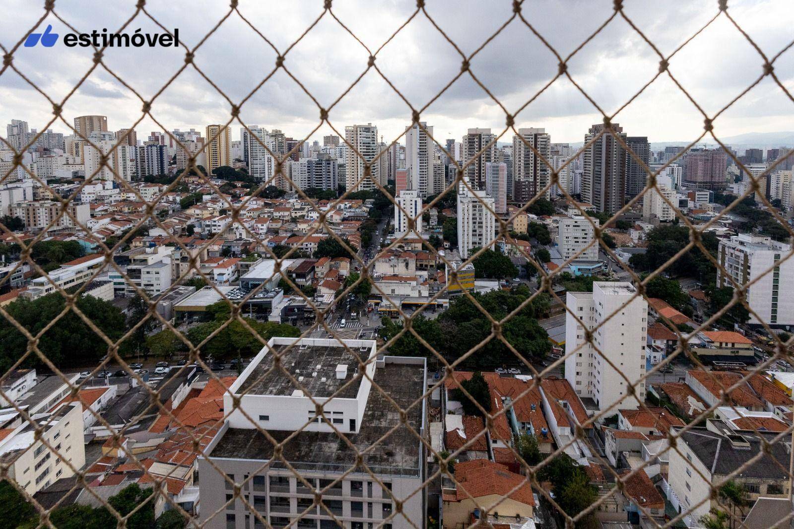 Apartamento para alugar com 3 quartos, 135m² - Foto 27