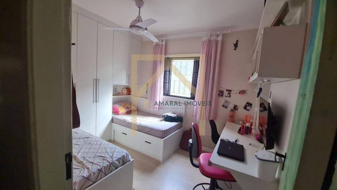 Casa à venda com 3 quartos, 174m² - Foto 17