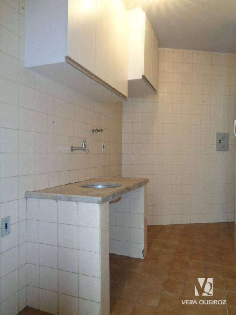 Apartamento para alugar com 1 quarto, 40m² - Foto 15