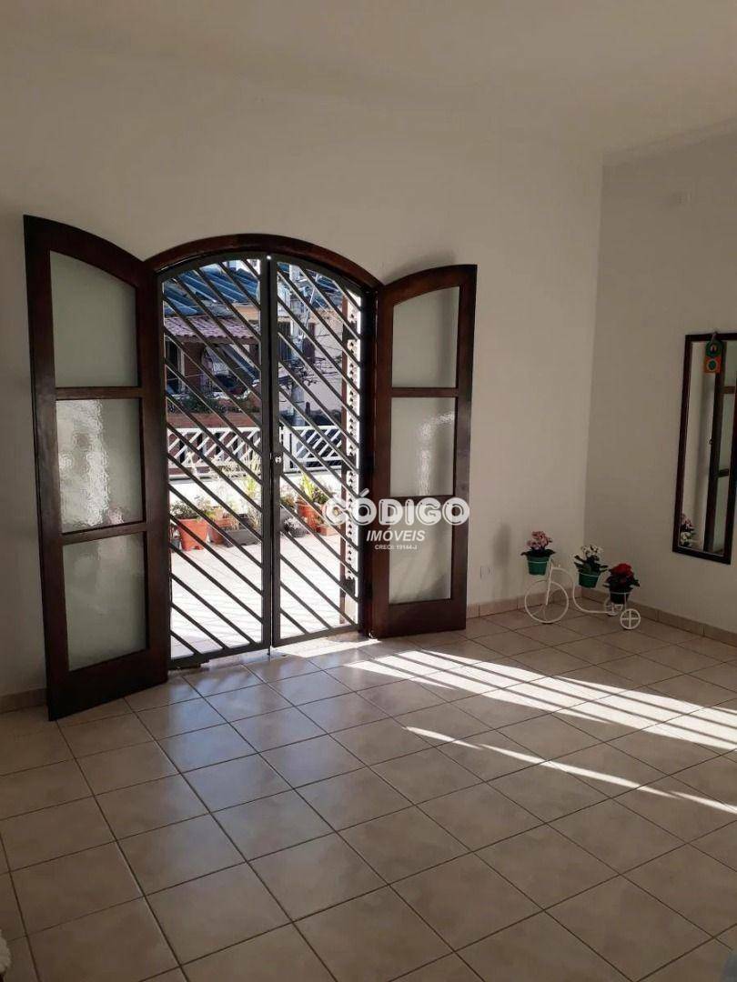 Sobrado à venda com 4 quartos, 260m² - Foto 11