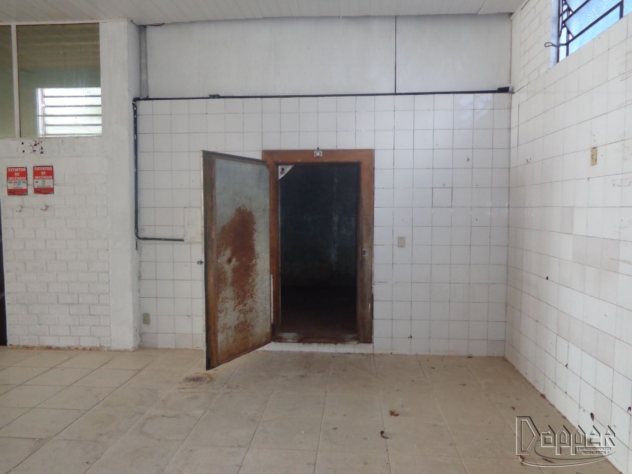 Prédio Inteiro para alugar, 550m² - Foto 3