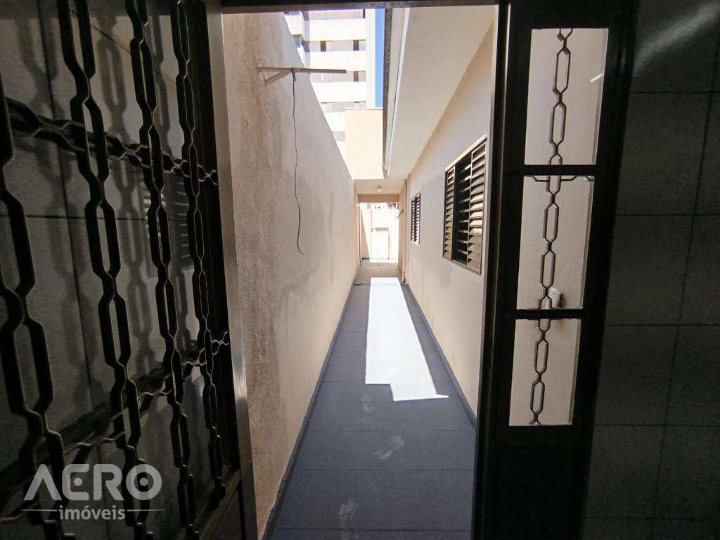 Casa para alugar com 2 quartos, 150m² - Foto 21