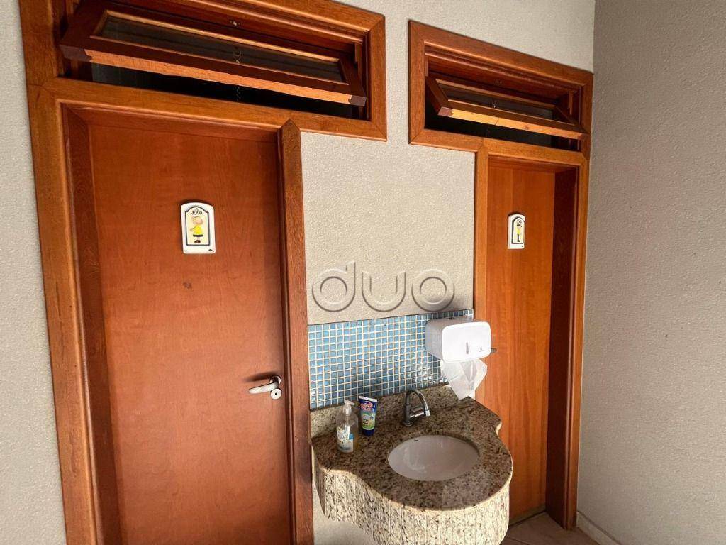 Casa à venda com 4 quartos, 367m² - Foto 26