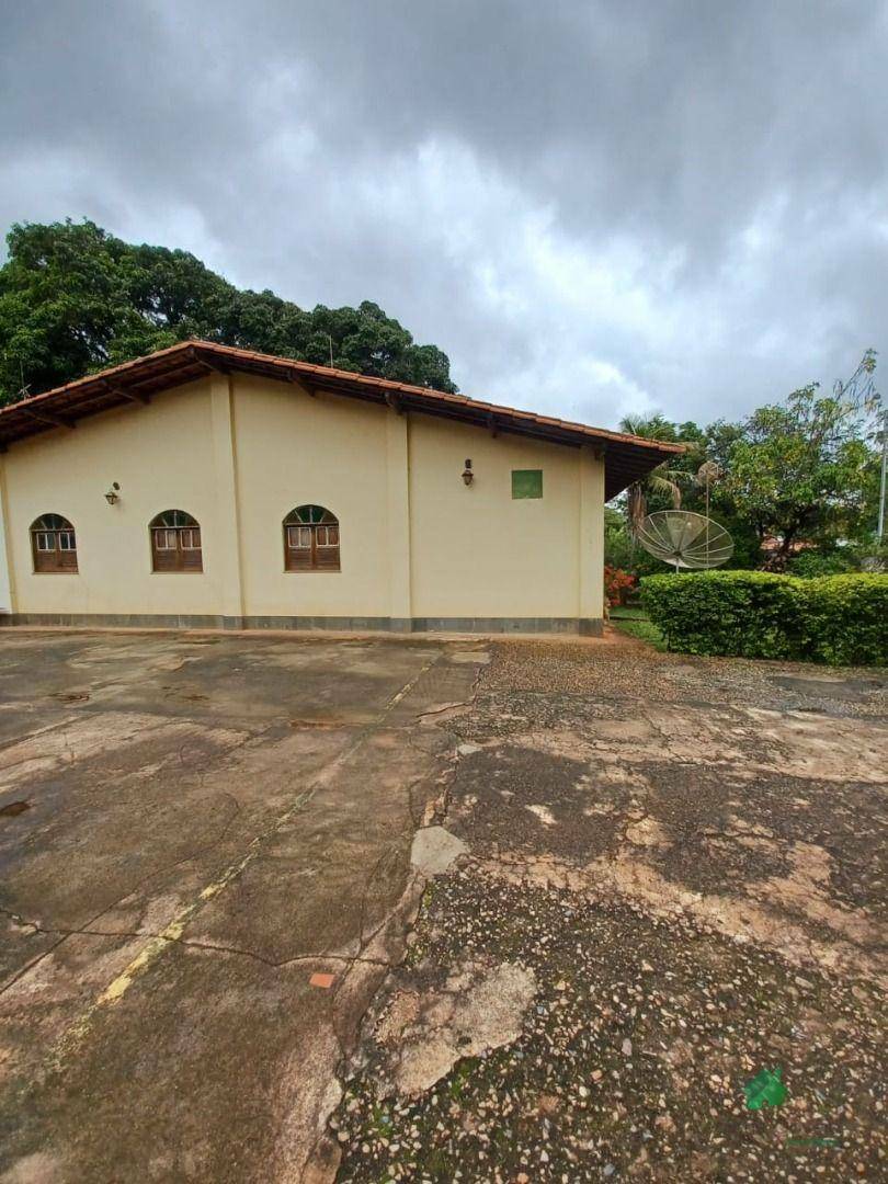 Chácara, 3 quartos, 3050 m² - Foto 3