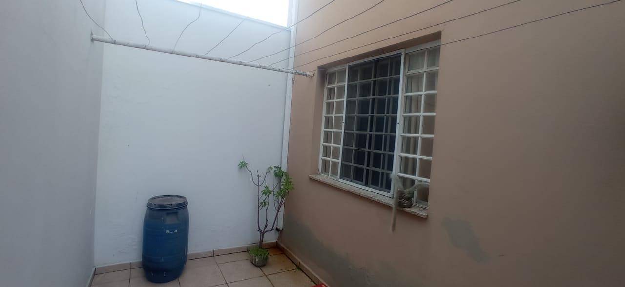 Casa à venda com 4 quartos, 260m² - Foto 22