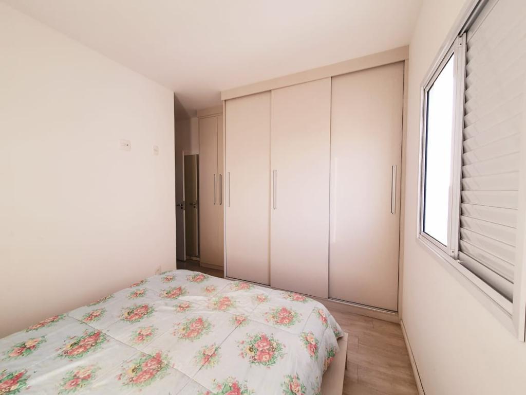 Apartamento à venda com 2 quartos, 64m² - Foto 12