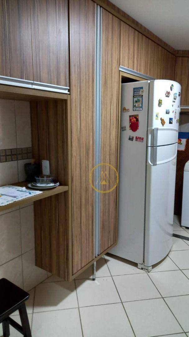 Apartamento à venda com 2 quartos, 55m² - Foto 2