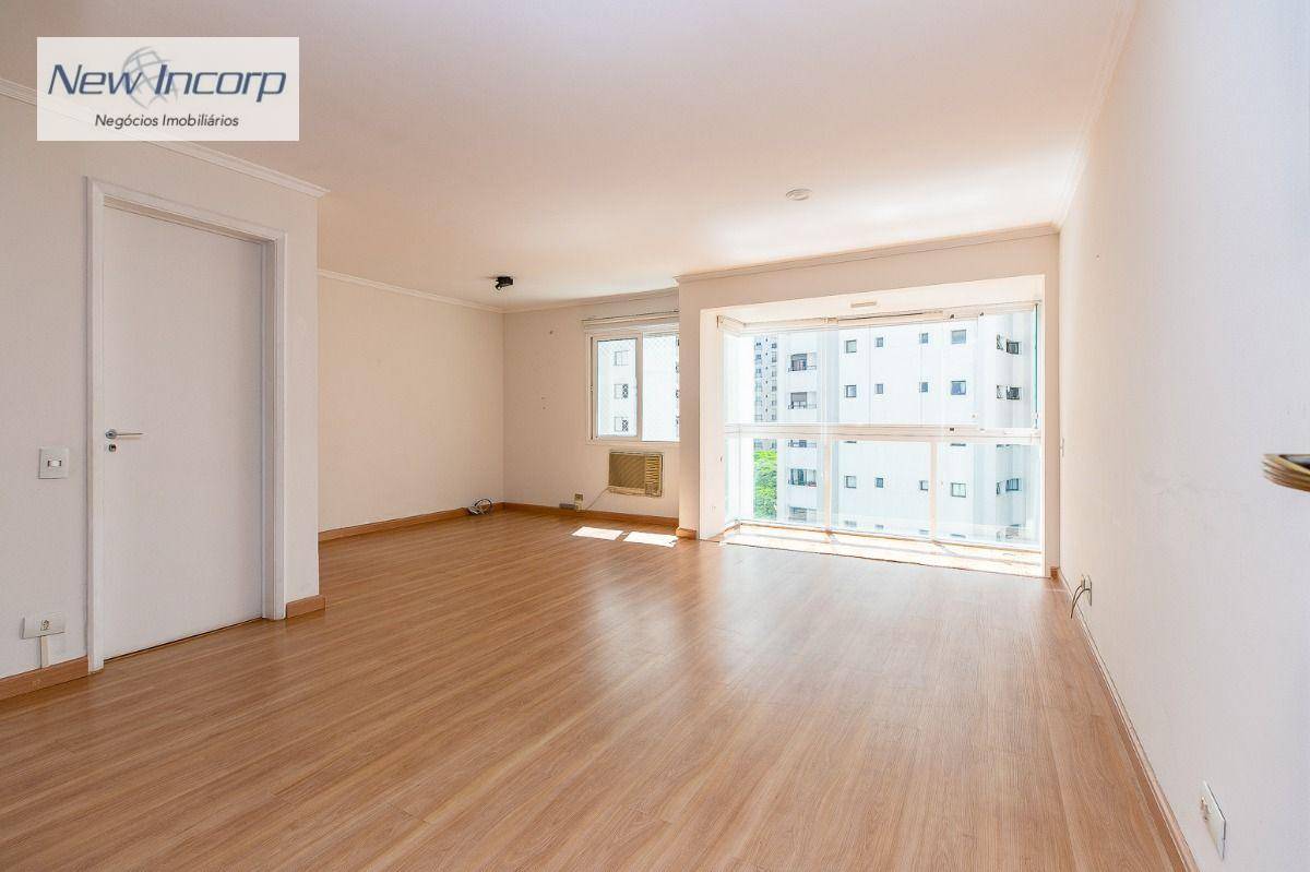 Apartamento à venda com 3 quartos, 95m² - Foto 2