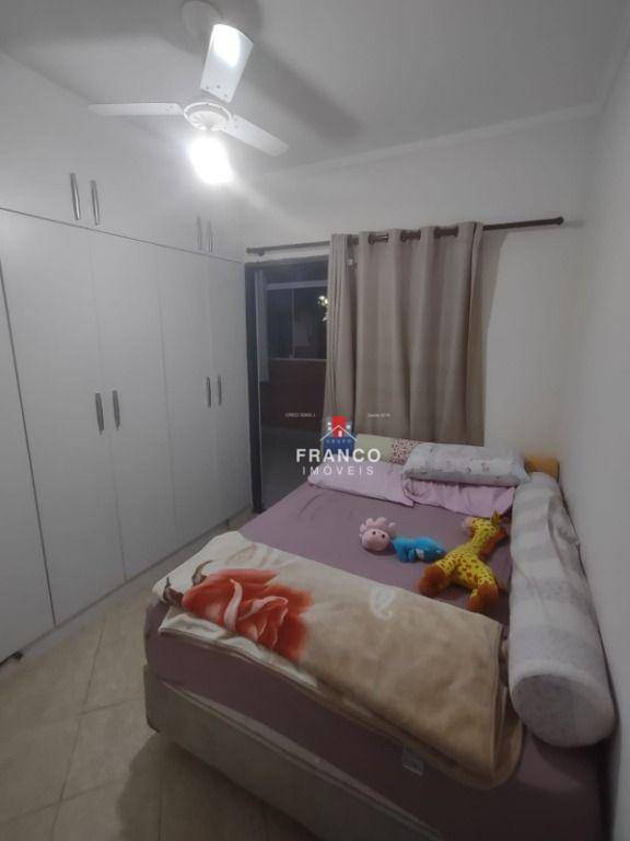 Casa à venda com 3 quartos, 210m² - Foto 21