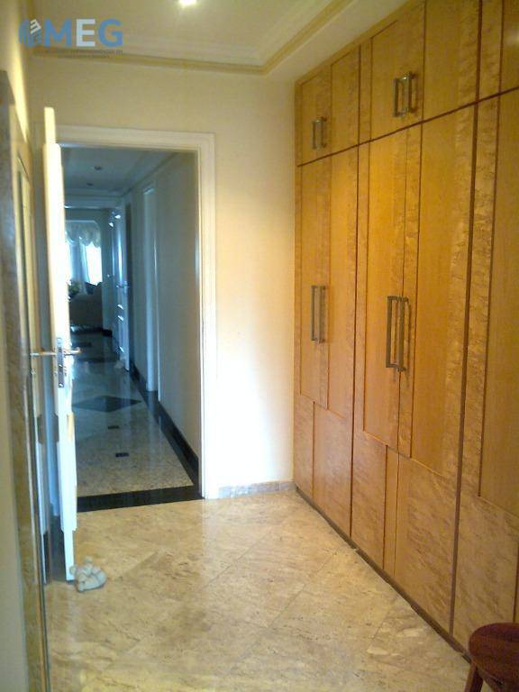 Apartamento à venda com 3 quartos, 205m² - Foto 7