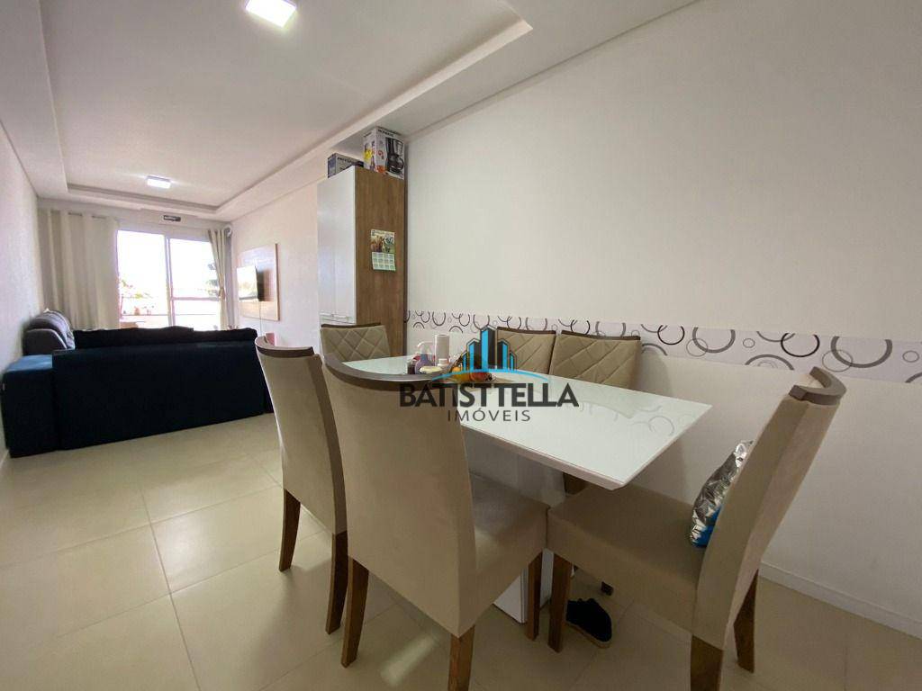 Apartamento à venda com 2 quartos, 74m² - Foto 4