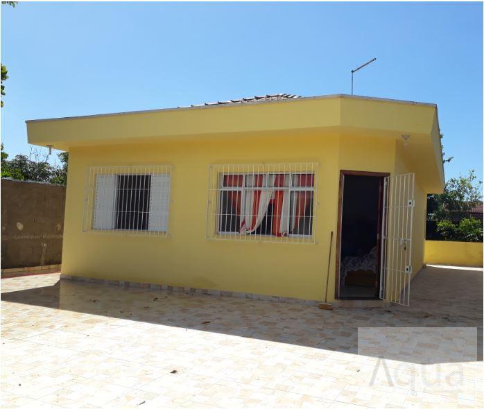 Casa à venda com 2 quartos, 360m² - Foto 2