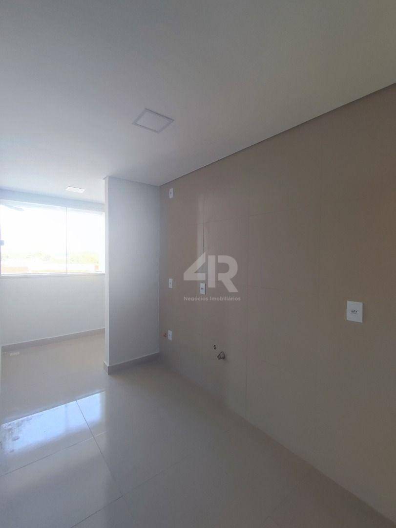 Apartamento à venda com 3 quartos, 100m² - Foto 3