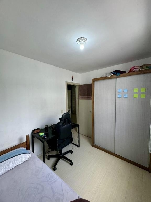 Apartamento à venda com 2 quartos, 64m² - Foto 11