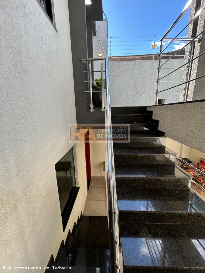 Sobrado à venda com 2 quartos, 140m² - Foto 4