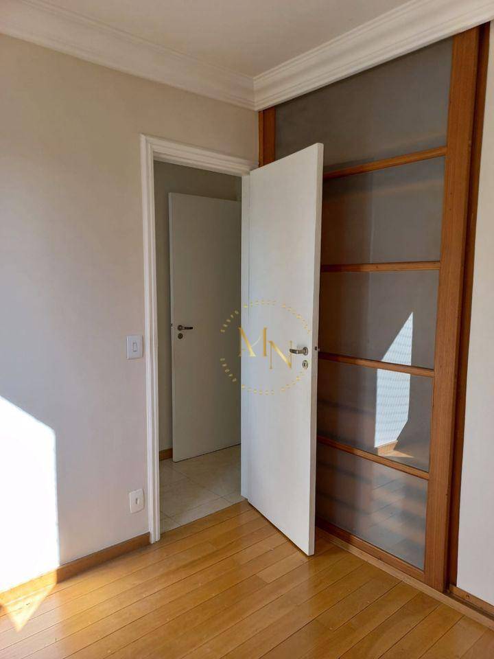 Apartamento à venda com 2 quartos, 70m² - Foto 26