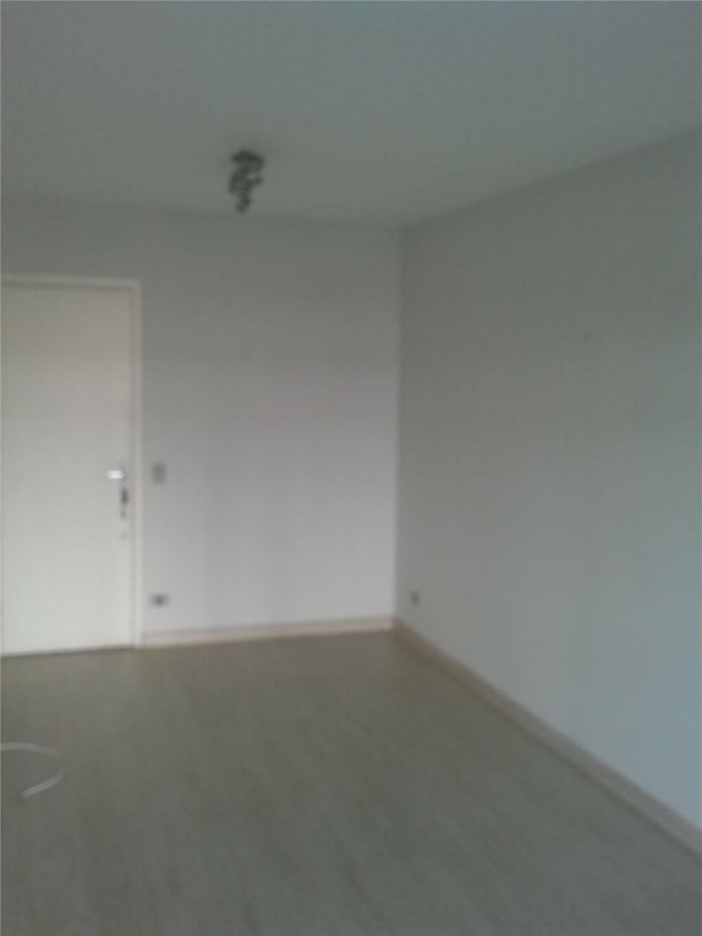 Apartamento à venda com 3 quartos, 69m² - Foto 4