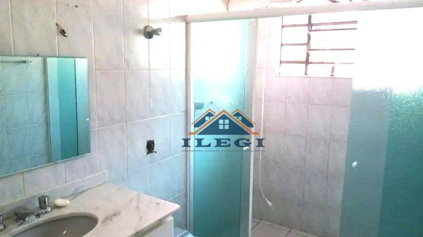 Casa de Condomínio à venda com 3 quartos, 249m² - Foto 17