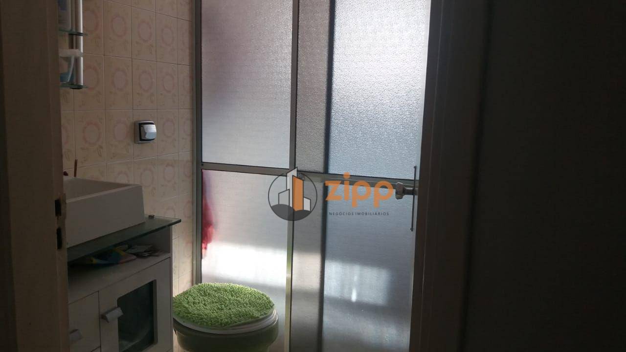 Sobrado para alugar com 4 quartos, 143m² - Foto 8