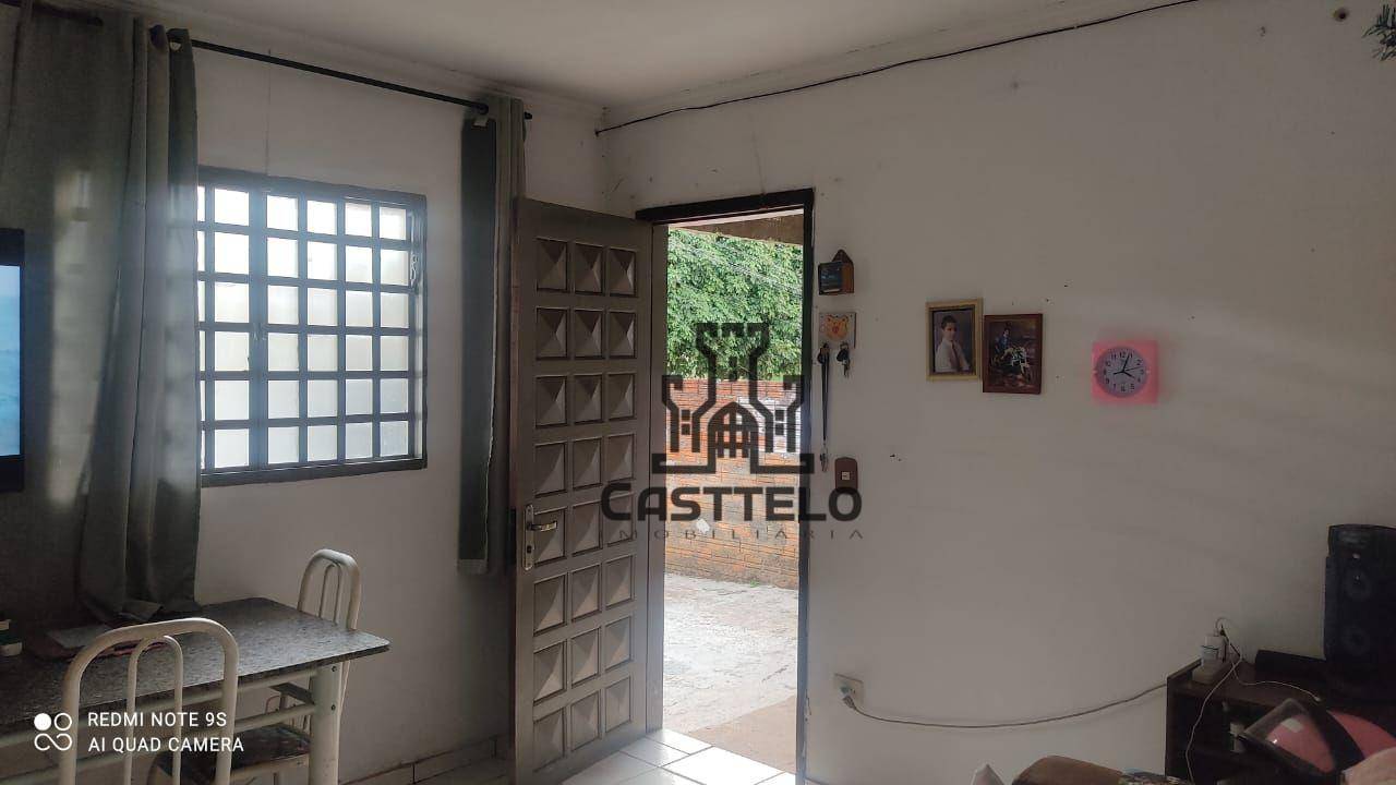 Casa à venda com 3 quartos, 90m² - Foto 9