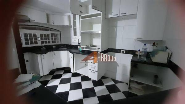 Sobrado à venda com 3 quartos, 126m² - Foto 13