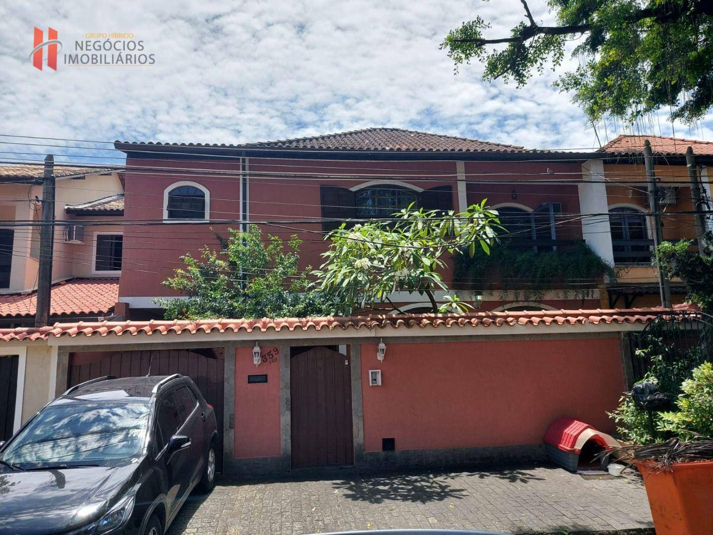 Casa à venda com 3 quartos, 194m² - Foto 2