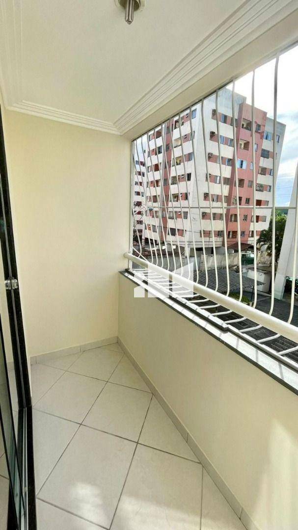 Apartamento à venda com 2 quartos, 60m² - Foto 2