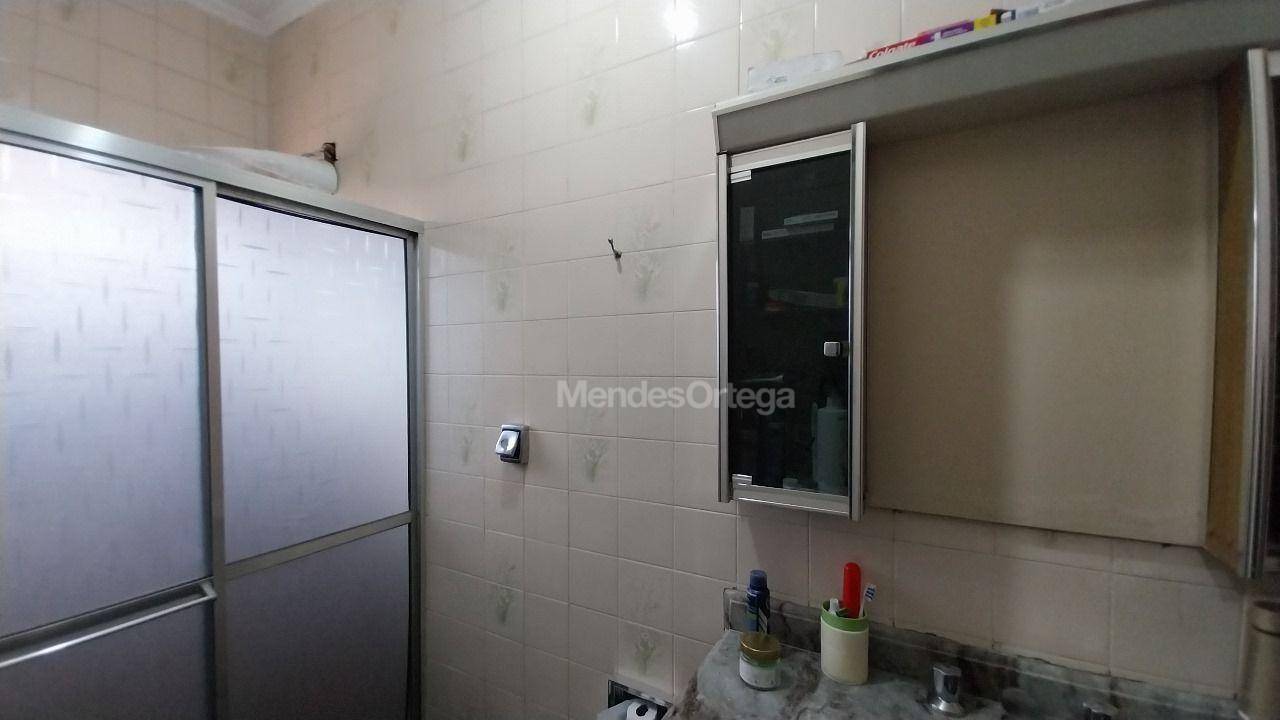 Casa à venda com 3 quartos, 214m² - Foto 12