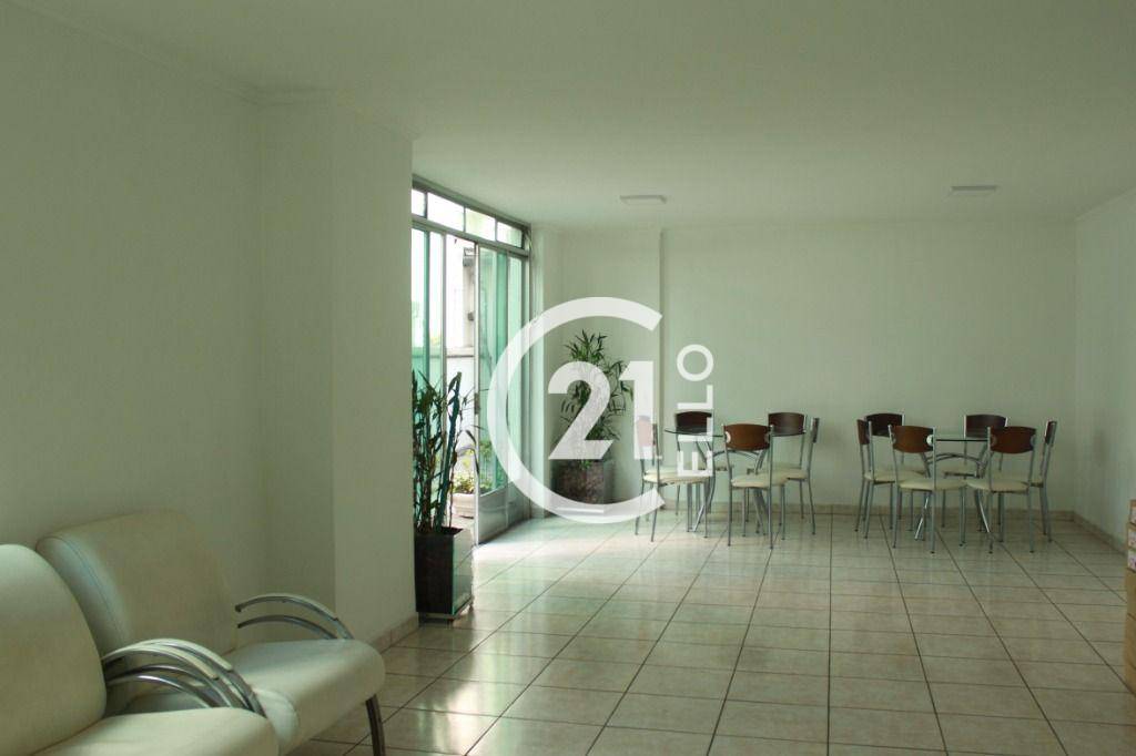 Apartamento à venda com 3 quartos, 240m² - Foto 18