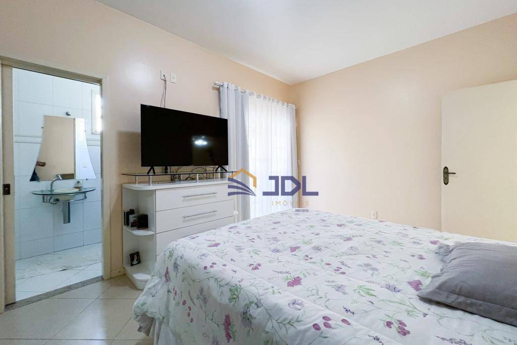 Casa à venda com 3 quartos, 340m² - Foto 19