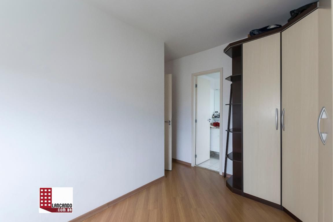 Apartamento à venda com 2 quartos, 64m² - Foto 11