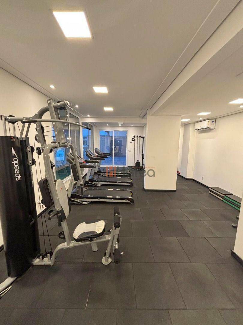 Apartamento à venda com 2 quartos, 70m² - Foto 33