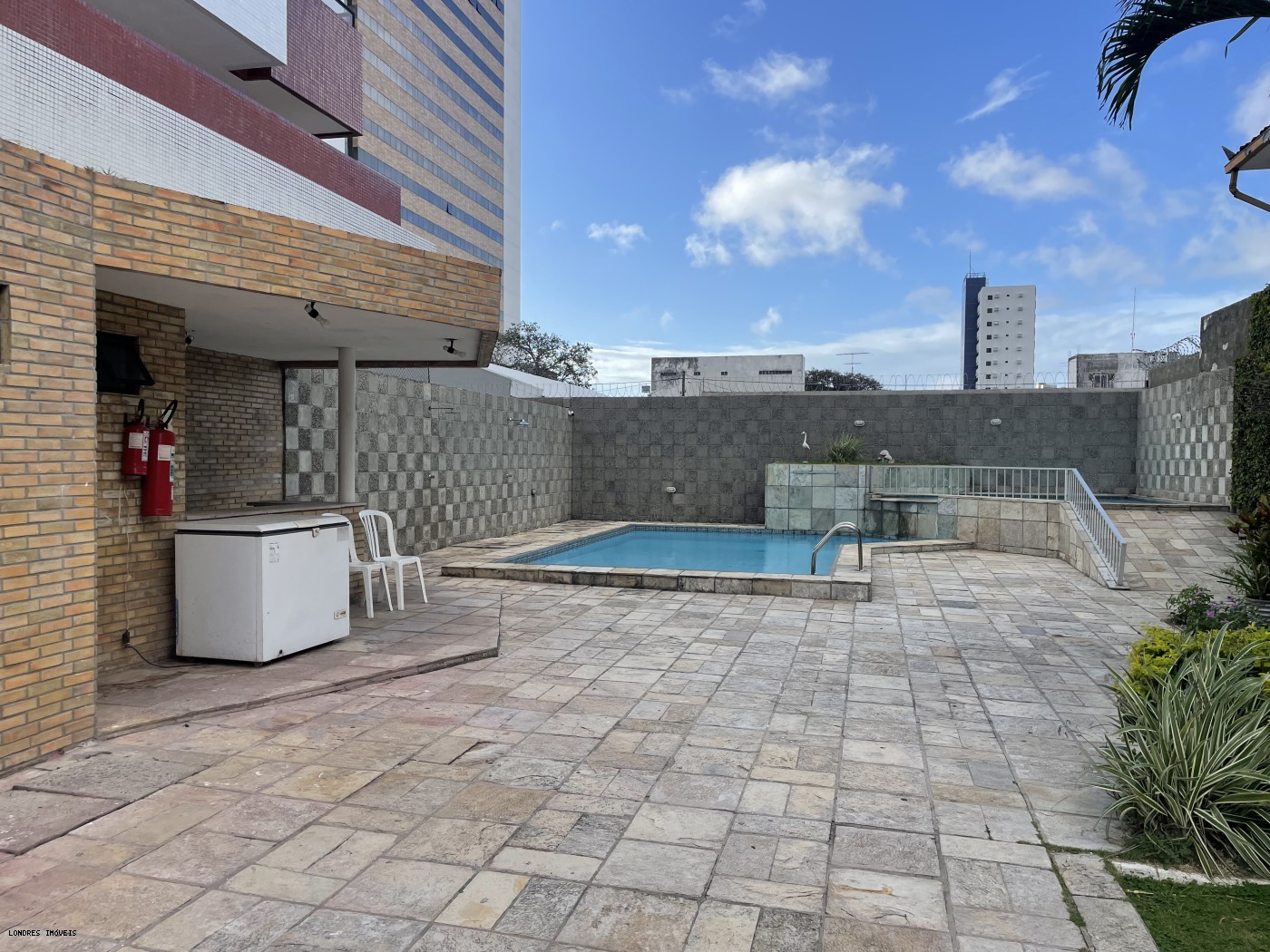 Apartamento à venda com 3 quartos, 147m² - Foto 21