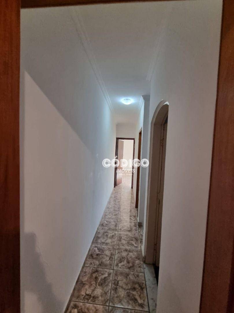 Sobrado para alugar com 3 quartos, 300m² - Foto 10