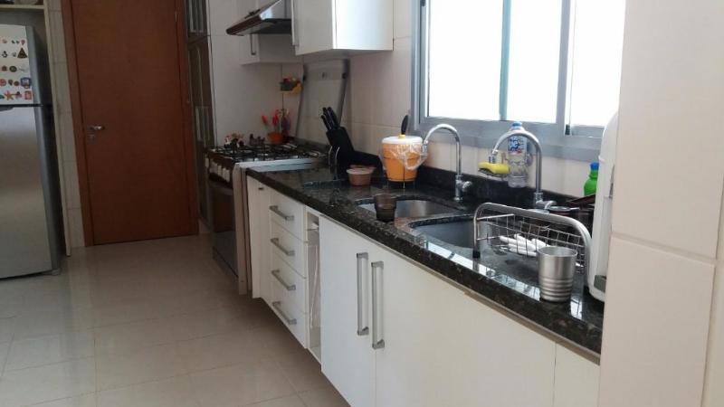 Apartamento à venda com 4 quartos, 146m² - Foto 10