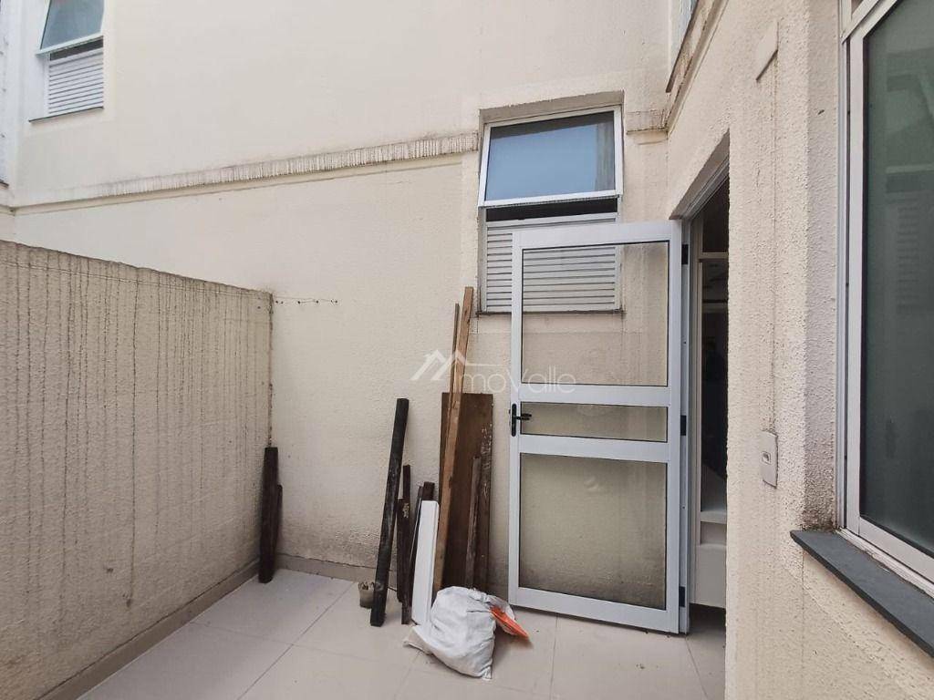 Apartamento à venda com 2 quartos, 40m² - Foto 17