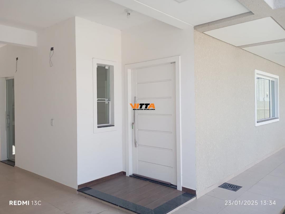 Casa à venda com 3 quartos, 120m² - Foto 3