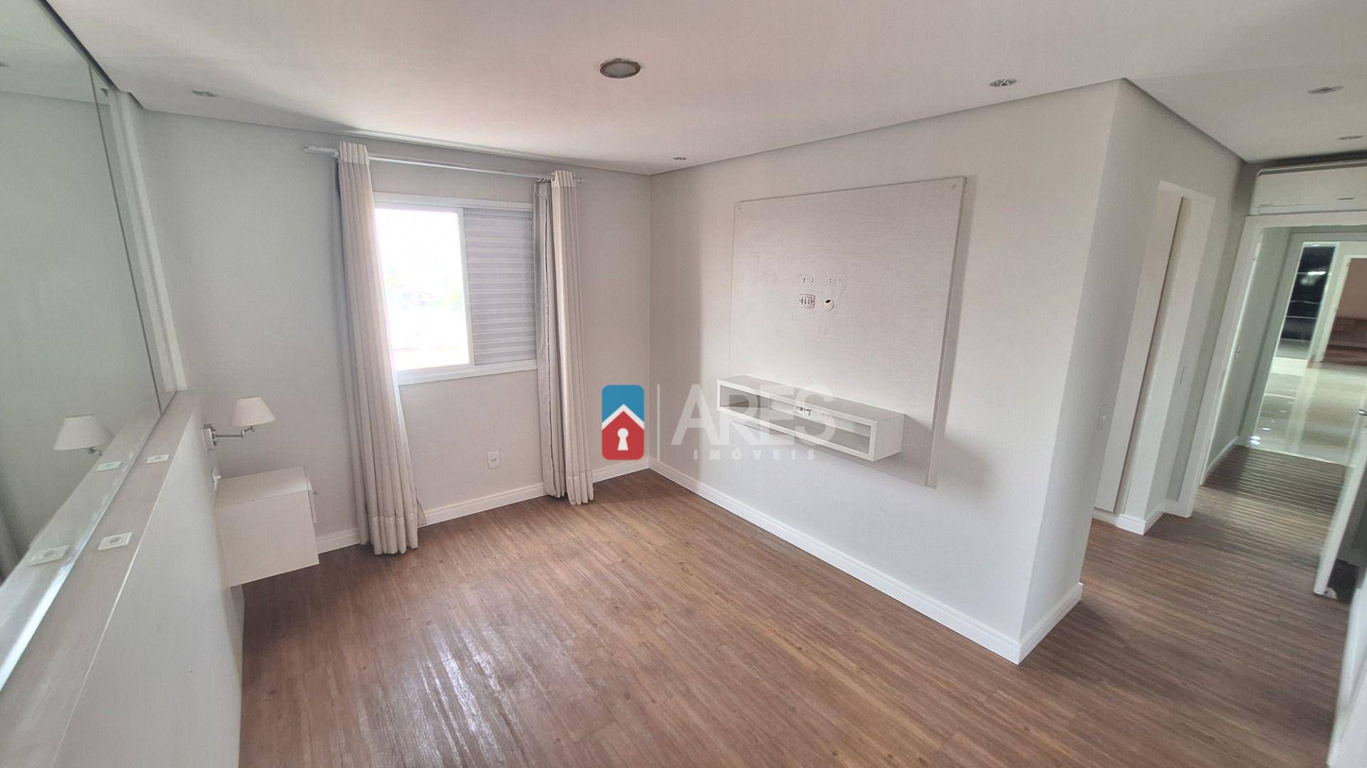 Apartamento para alugar com 4 quartos, 250m² - Foto 23