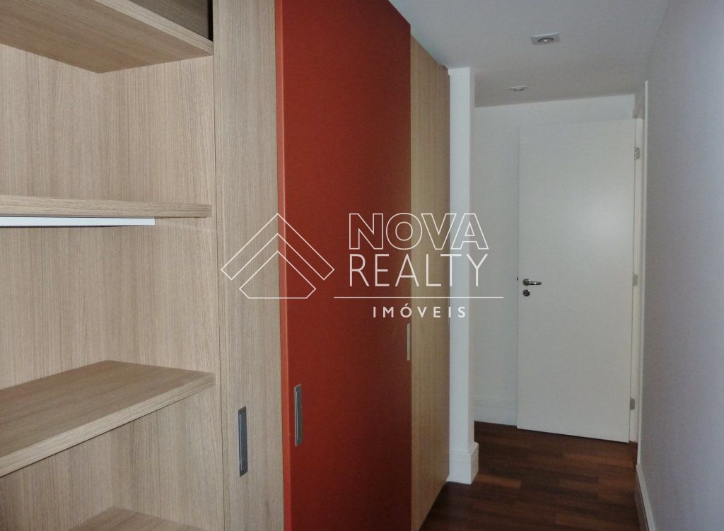 Apartamento à venda com 3 quartos, 208m² - Foto 12