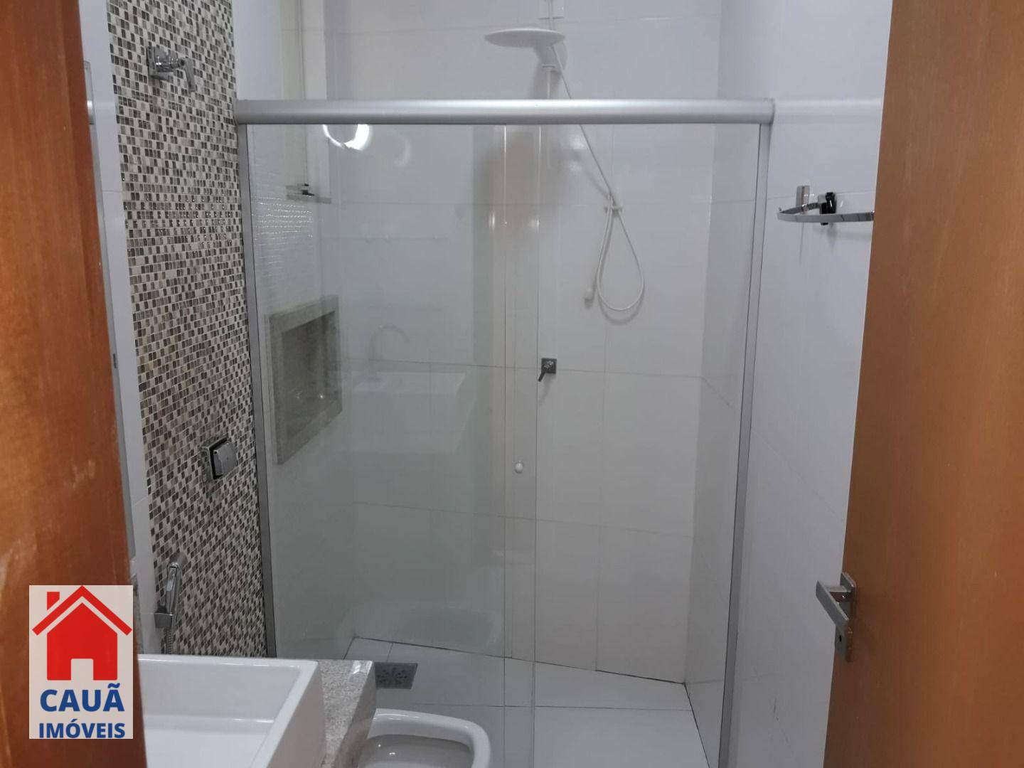 Casa à venda e aluguel com 5 quartos, 250m² - Foto 29