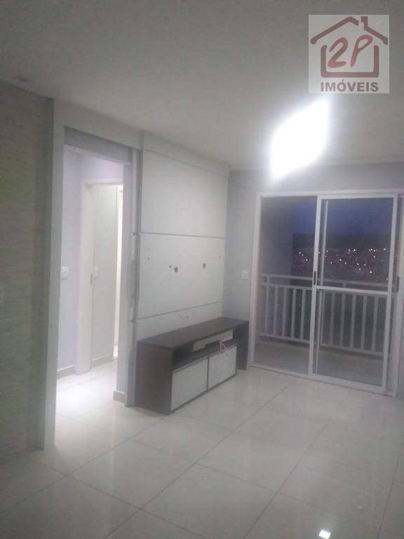 Apartamento à venda com 3 quartos, 74m² - Foto 2