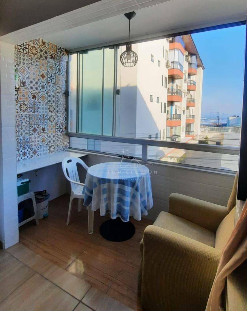 Apartamento à venda com 2 quartos, 60m² - Foto 4