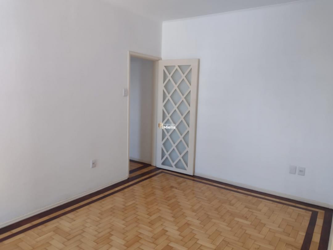 Apartamento à venda com 2 quartos, 70m² - Foto 5